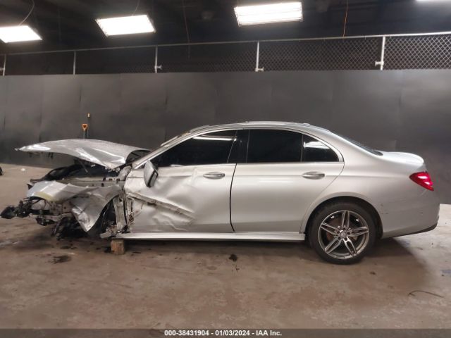 WDDZF4KB1HA108215 Mercedes-Benz E 300 4matic