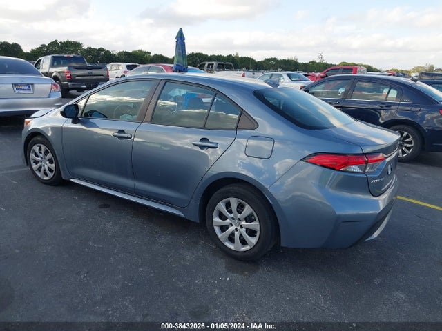 Toyota COROLLA LE 2021 5YFEPMAE1MP150388 Image 3