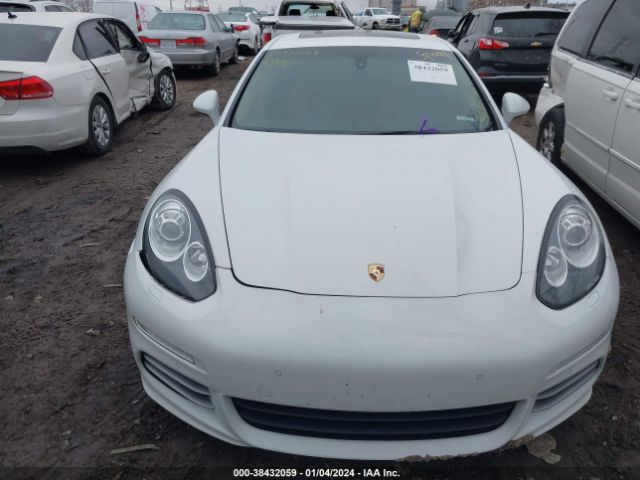 WP0AA2A70FL007465 Porsche PANAMERA 4