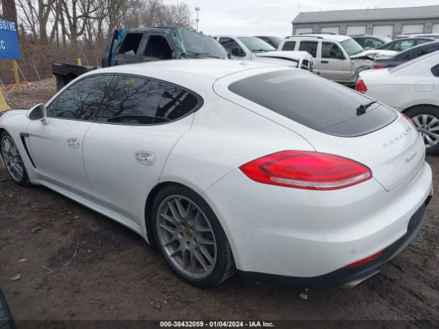 WP0AA2A70FL007465 Porsche PANAMERA 4