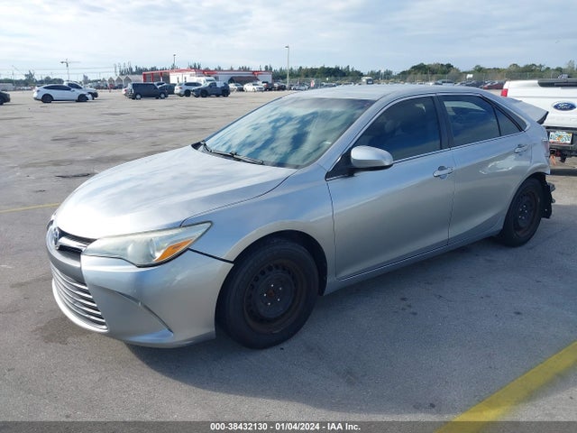 Toyota CAMRY LE 2015 4T1BF1FK5FU994938 Image 2