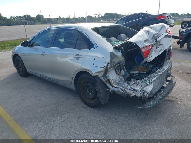 Toyota CAMRY LE 2015 4T1BF1FK5FU994938 Image 3
