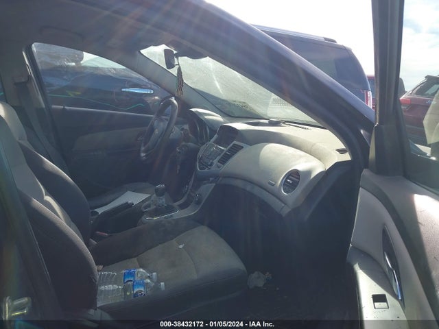 Chevrolet Cruze Ls Manual 2014 1G1PB5SH1E7279961 Image 5