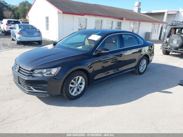 1VWAT7A34HC076003 Volkswagen Passat 1.8t S