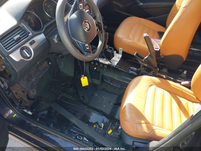 1VWAT7A34HC076003 Volkswagen Passat 1.8t S