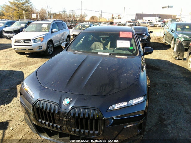 BMW 760i Xdrive 2023 WBA33EJ02PCM34328 Image 6