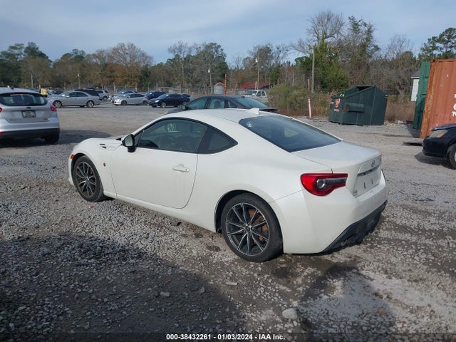 38432261 :رقم المزاد ، JF1ZNAA12H8711403 vin ، 2017 Toyota 86 مزاد بيع