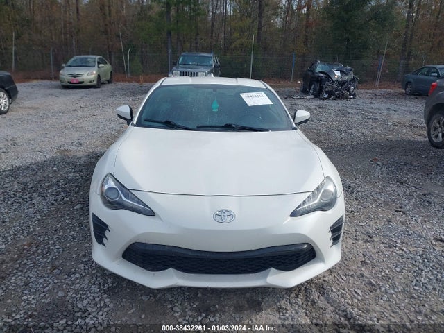 38432261 :رقم المزاد ، JF1ZNAA12H8711403 vin ، 2017 Toyota 86 مزاد بيع