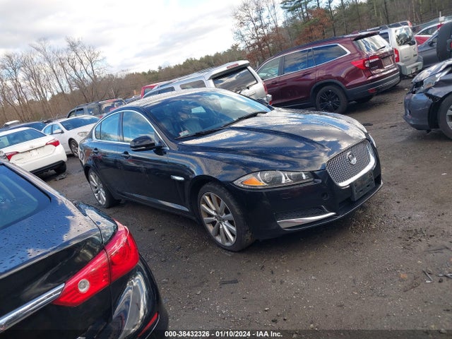 2013 JAGUAR XF SAJWJ0EF9D8S82863 Photo 0