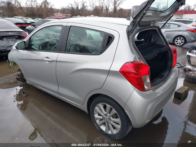 Chevrolet Spark 1lt Cvt 2016 KL8CD6SA1GC634185 Image 3