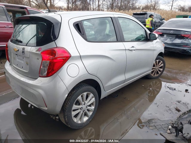 Chevrolet Spark 1lt Cvt 2016 KL8CD6SA1GC634185 Image 4