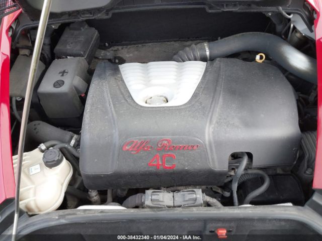 2015 ALFA ROMEO 4C ZARBAAA44FM168129 Photo 9