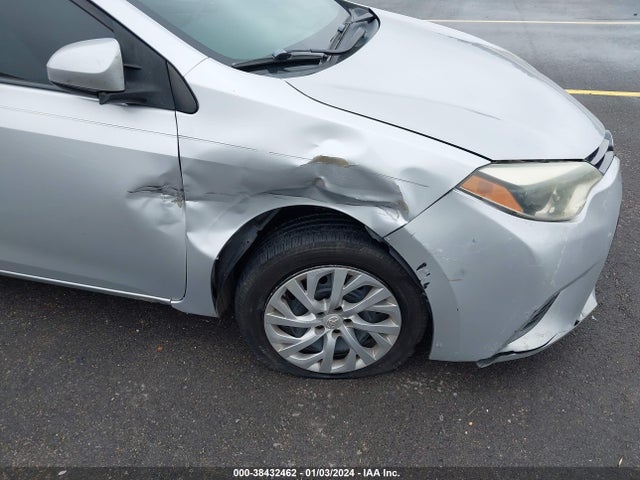 Toyota COROLLA LE 2015 5YFBURHEXFP351708 Image 6