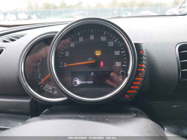 2017 MINI CLUBMAN WMWLU5C34H2E83853 Photo 6