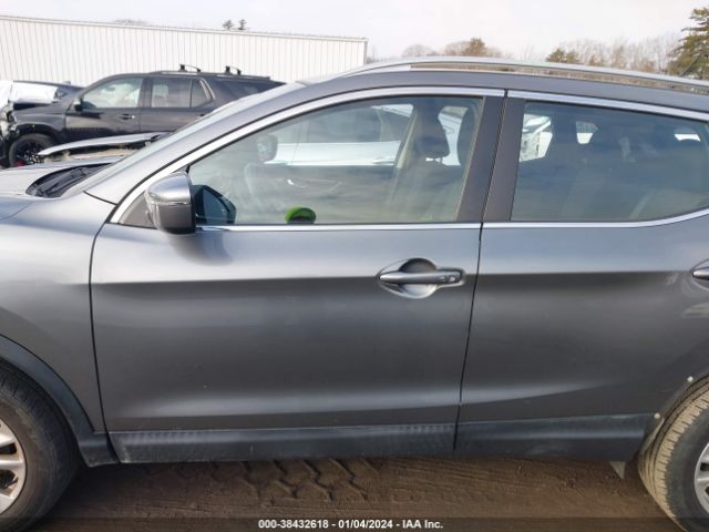 JN1BJ1CP7KW528643 Nissan Rogue Sport Sv