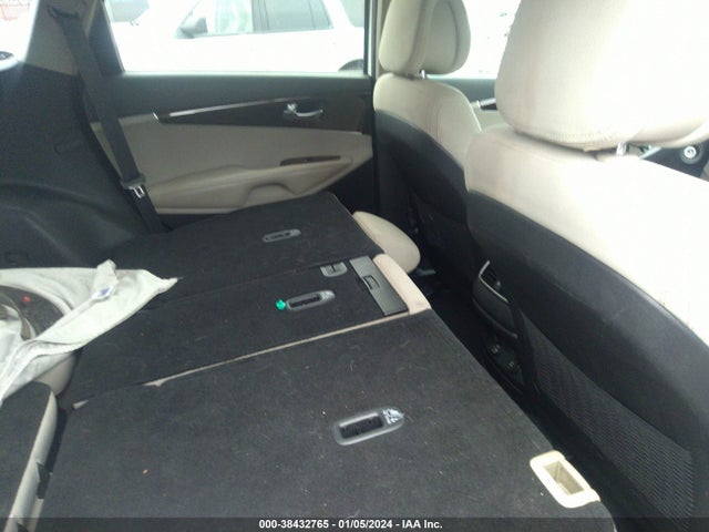 KIA Sorento 3.3l Lx 2016 5XYPGDA52GG001991 Image 8