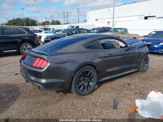 Ford MUSTANG GT 2017 1FA6P8CF6H5302224 Image 4