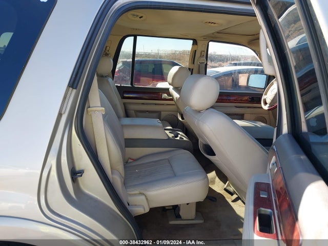 2004 LINCOLN NAVIGATOR VIN: 5LMFU28R24LJ40982