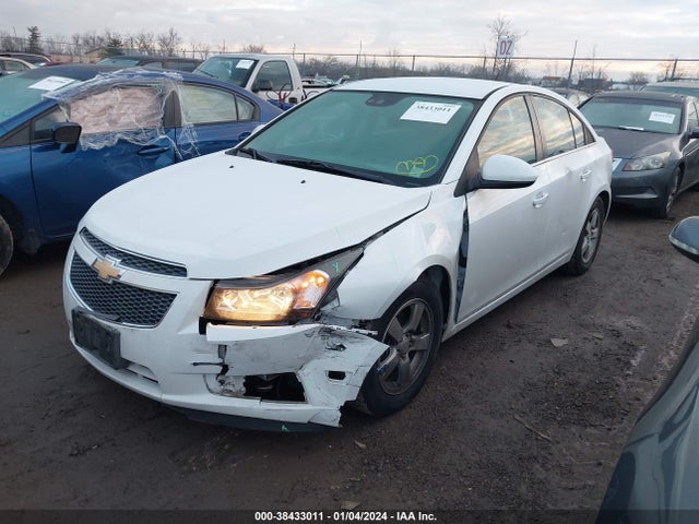 Chevrolet Cruze 1lt Auto 2014 1G1PC5SB0E7292354 Image 2