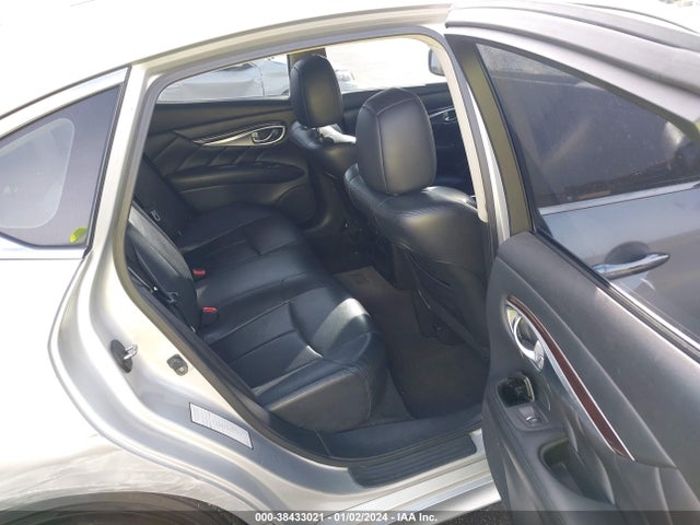 2014 INFINITI Q70 3.7 VIN: JN1BY1AP6EM260490