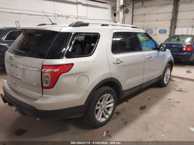 Ford EXPLORER XLT 2015 1FM5K8D8XFGA86590 Image 4