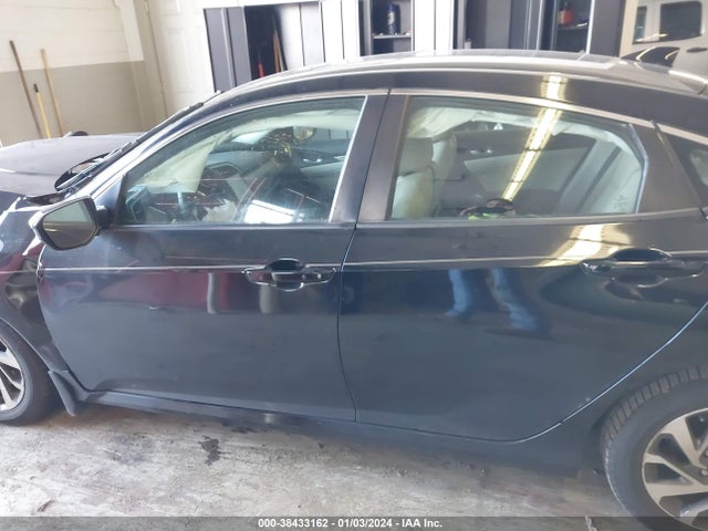 Honda CIVIC EX 2018 2HGFC2F79JH548983 Image 14