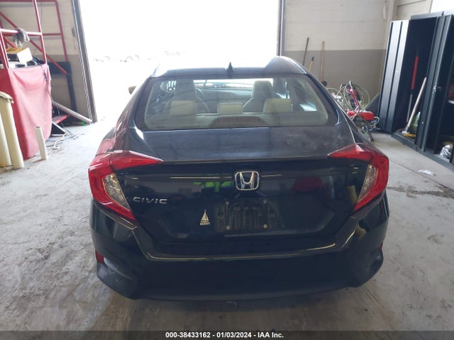 Honda CIVIC EX 2018 2HGFC2F79JH548983 Image 16