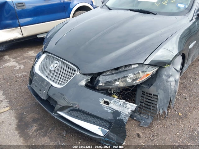2013 JAGUAR XF SAJWA0ES2DPS74395 Photo 5