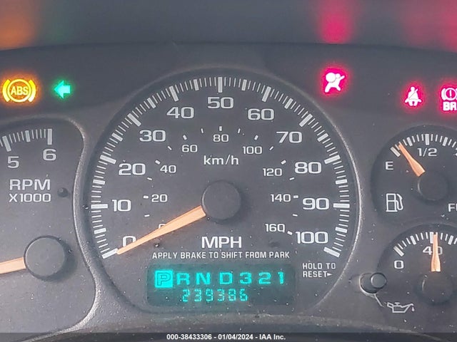 2000 CHEVROLET SILVERADO 1500 LS VIN: 2GCEK19T2Y1286372