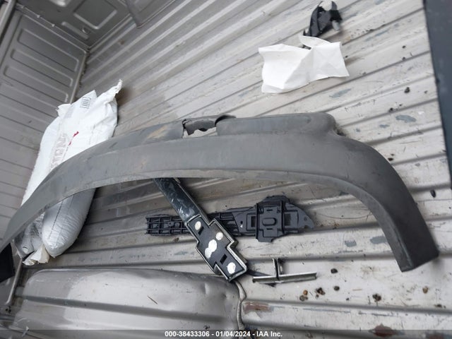 2000 CHEVROLET SILVERADO 1500 LS VIN: 2GCEK19T2Y1286372
