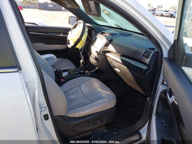 KIA Sorento Limited V6 2014 5XYKW4A7XEG475263 Image 5