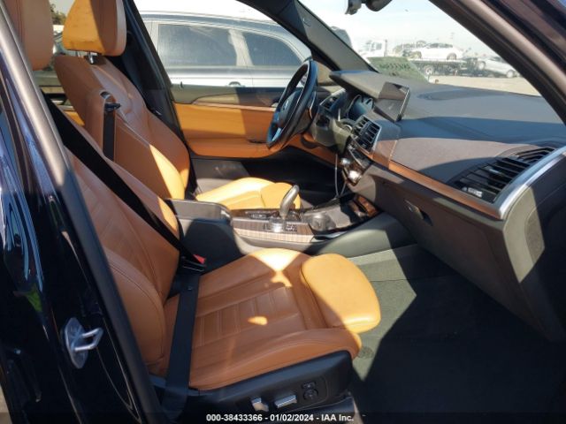 2018 BMW X3 5UXTS3C51J0Y96552 Photo 4