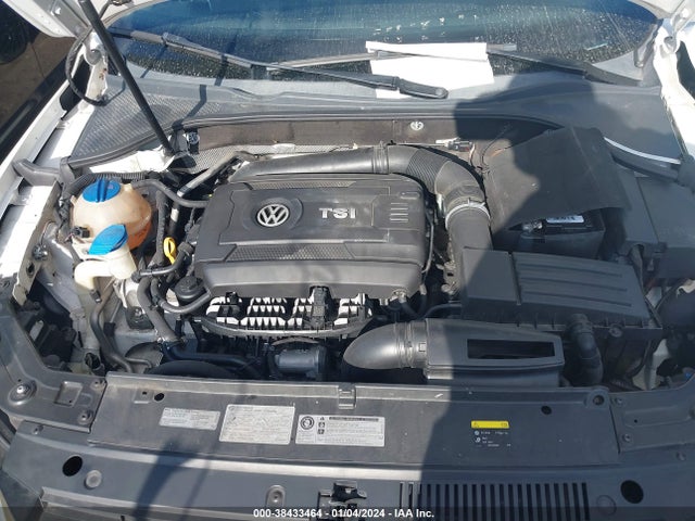 1VWBT7A30FC006547 Volkswagen Passat 1.8t Sport