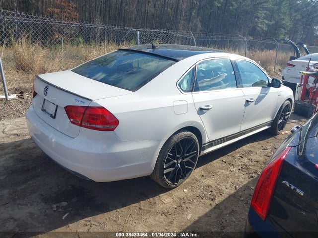 1VWBT7A30FC006547 Volkswagen Passat 1.8t Sport
