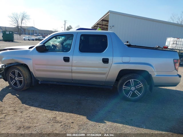 2012 HONDA RIDGELINE SPORT VIN: 5FPYK1F74CB456085