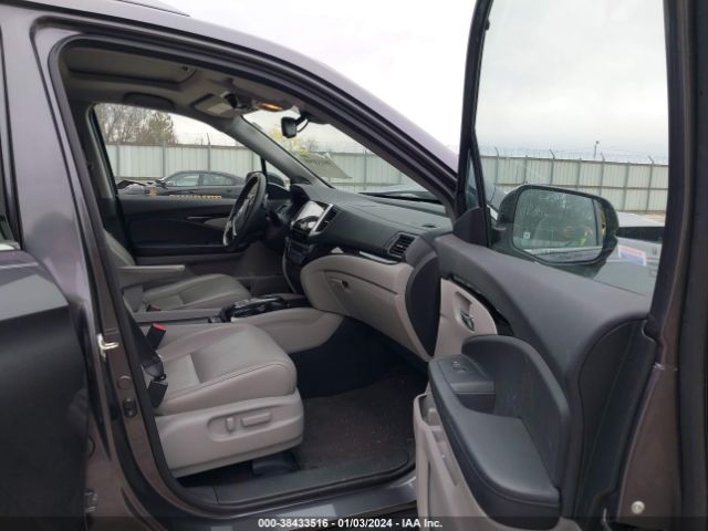 5FNYF6H9XHB009096 Honda Pilot Touring