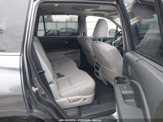 5FNYF6H9XHB009096 Honda Pilot Touring