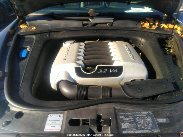 2004 PORSCHE CAYENNE WP1AA29P54LA23998 Photo 9