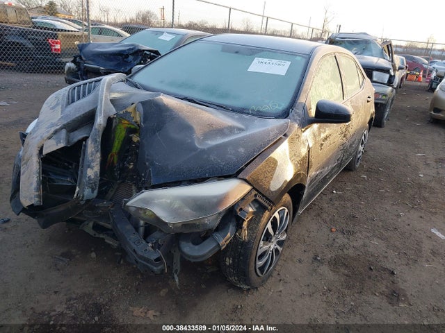 Toyota COROLLA LE 2015 2T1BURHE8FC324703 Image 2