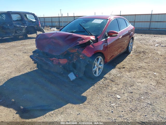 Ford Focus Titanium 2016 1FADP3J29GL297296 Image 2