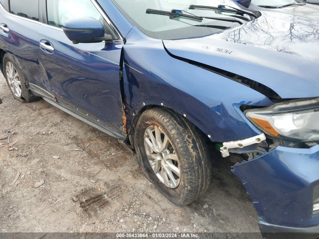 Nissan ROGUE SV 2018 5N1AT2MT3JC800573 Image 6