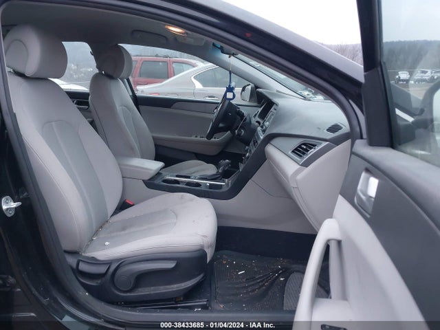 Hyundai SONATA SE 2015 5NPE24AF4FH210378 Image 5