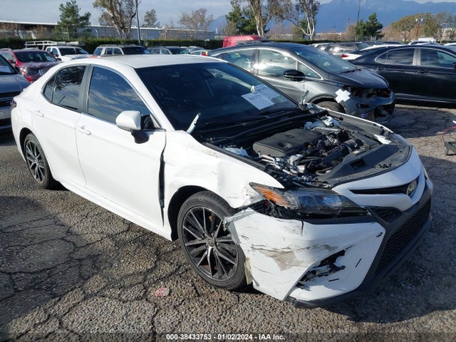 Toyota CAMRY SE 2022 4T1G11AK6NU058191 головне зображення