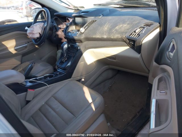 1FMCU9J95FUB57443 Ford Escape Titanium