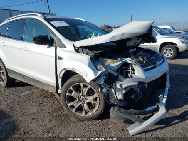 1FMCU9J95FUB57443 Ford Escape Titanium