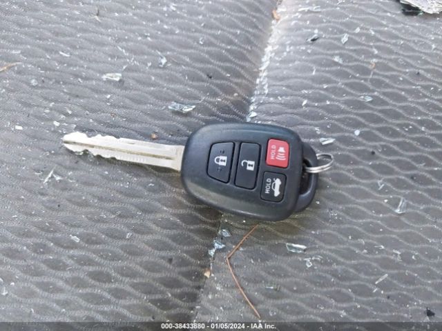 2T1BURHE3GC499958 Toyota Corolla Le Plus