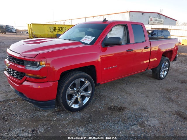 Chevrolet Silverado 1500 Custom 2017 1GCRCPEC0HZ151552 Image 2