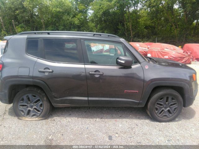 ZACCJBCB9JPG97859 Jeep Renegade Trailhawk 4x4