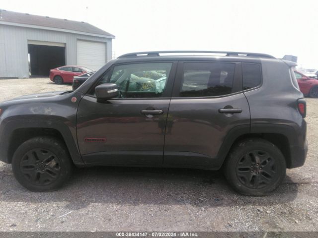 ZACCJBCB9JPG97859 Jeep Renegade Trailhawk 4x4