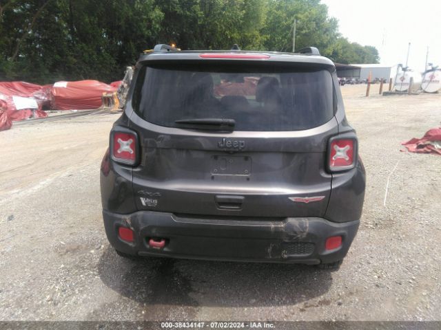 ZACCJBCB9JPG97859 Jeep Renegade Trailhawk 4x4